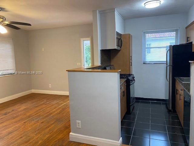11643 NE 11th Pl in Biscayne Park, FL - Building Photo - Building Photo