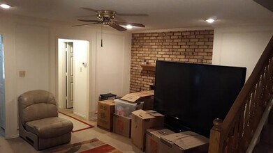 1807 Evergreen Ct in Grapevine, TX - Foto de edificio - Building Photo