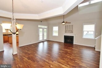 13882 Greendale Dr in Woodbridge, VA - Building Photo - Building Photo