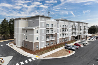 Georgetown Senior Apartments in Kernersville, NC - Building Photo - Building Photo