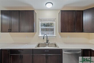 210 Peter King Rd in Riceboro, GA - Building Photo - Building Photo