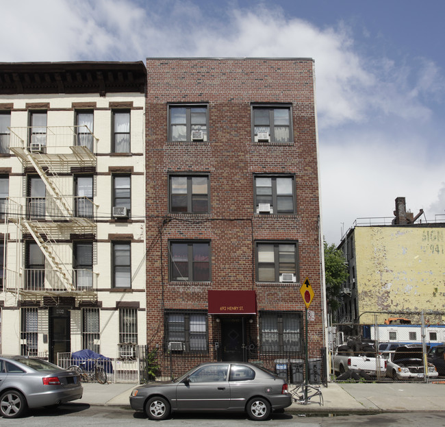 692 Henry St in Brooklyn, NY - Building Photo - Building Photo