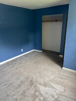 N5607 Buelow Rd, Unit B in New London, WI - Building Photo