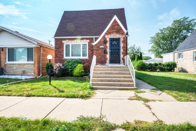 property at 9830 S Forest Ave
