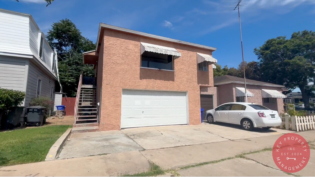 235 A Ave in National City, CA - Building Photo