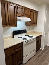 113 Hillview Apt Dr in Mc Kenzie, TN - Foto de edificio - Building Photo