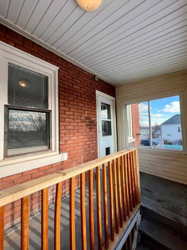 1057 Eureka Rd in Wyandotte, MI - Building Photo - Building Photo