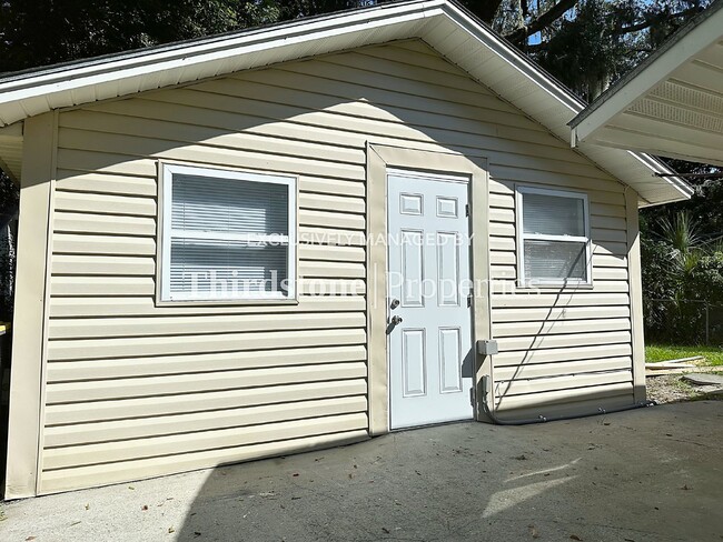 property at 459 W 59th St