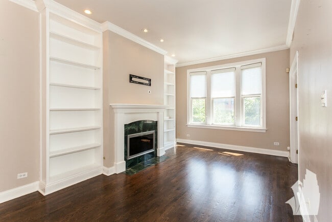 3852 N Southport Ave, Unit 3856-1 in Chicago, IL - Foto de edificio - Building Photo