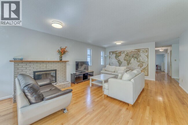 4533 W 16th Ave