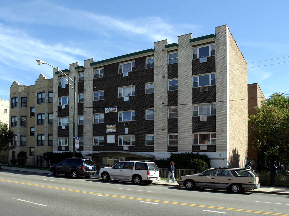 123 N Central Ave in Chicago, IL - Building Photo