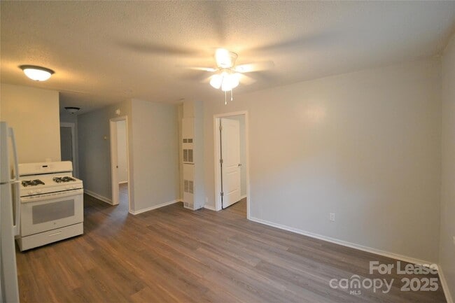 1007 Plymouth St, Unit A