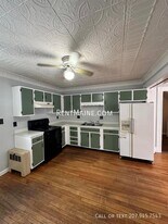 203 Center St in Old Town, ME - Building Photo