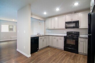 317 5th St in Cheney, WA - Building Photo - Building Photo