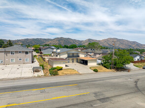 21241 Golden Hills Blvd in Tehachapi, CA - Building Photo - Building Photo