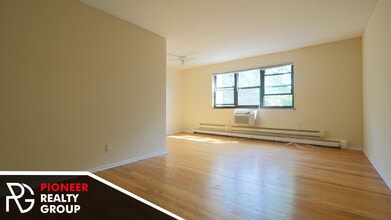 665 W Wrightwood, Unit #660-506 in Chicago, IL - Foto de edificio - Building Photo