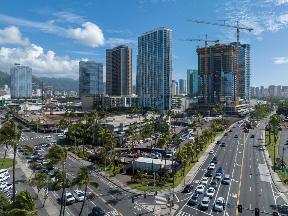 Kalae at Ward Village in Honolulu, HI - Foto de edificio