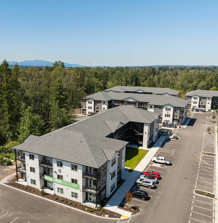 Alder Creek in Ferndale, WA - Building Photo