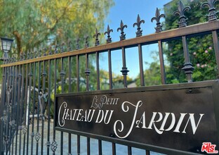 2851 Seabreeze Dr in Malibu, CA - Building Photo - Building Photo