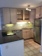 5445 N Sheridan Rd, Unit 2007 in Chicago, IL - Building Photo - Building Photo