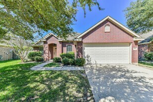 13719 Rolling River Ln in Houston, TX - Building Photo