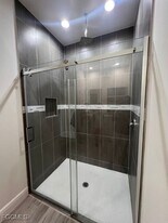 8014 Sunrise Cir in La Belle, FL - Building Photo