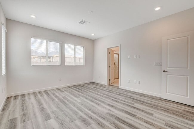 property at 91 Medianoche St
