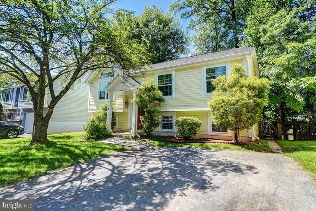 18304 Swan Stream Dr