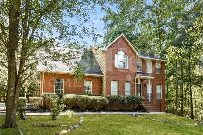 215 Winfair Dr