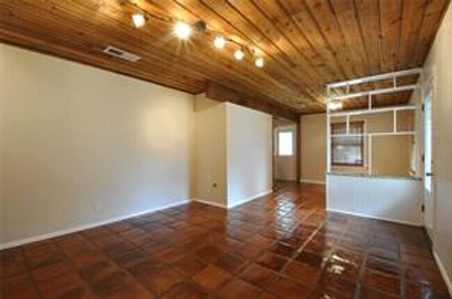 701 E 46th St in Austin, TX - Building Photo - Building Photo