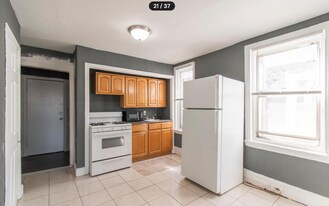 2031 W Oxford St, Unit 2