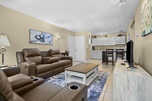 1700 SW 16th Ct, Unit SI ID1359132P in Gainesville, FL - Building Photo