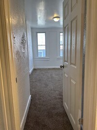 721 N Streeper St photo'