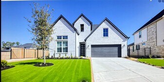 26934 Putnam Bnd Ln in Spring, TX - Building Photo