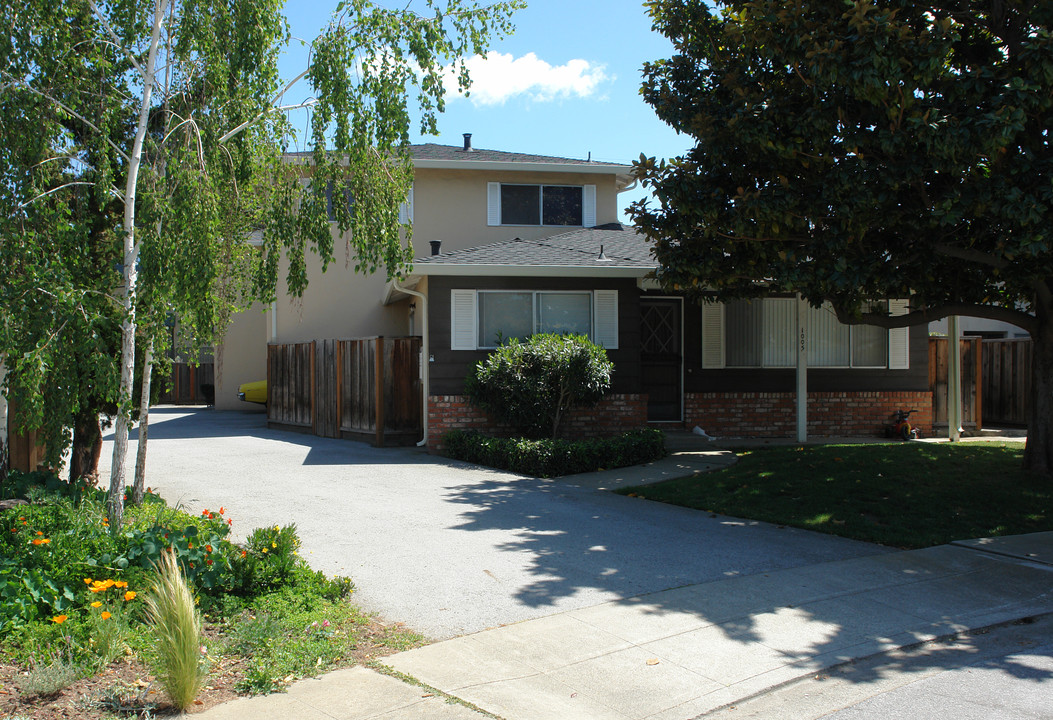 1005 Williams Way in Sunnyvale, CA - Building Photo