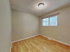 5432 Crystal St in Denver, CO - Building Photo - Building Photo