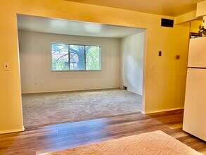 Ziegler Apartments in Taylor, MI - Building Photo - Building Photo