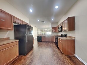 1216 Maplebrook Dr in Lake Alfred, FL - Building Photo - Building Photo