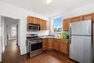 4241 N Laramie Ave, Unit 3 in Chicago, IL - Building Photo - Building Photo