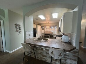 1162 Mission Dr in Lemoore, CA - Building Photo - Building Photo