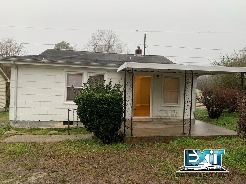 116 N Clay St South Hill, VA Rental Homes and Apartments for Rent