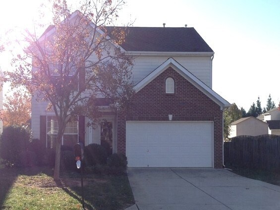 111 Riding Trl in Mooresville, NC - Building Photo