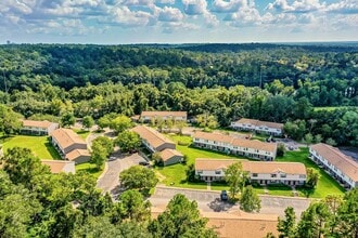 Springwood Townhomes in Tallahassee, FL - Foto de edificio - Building Photo