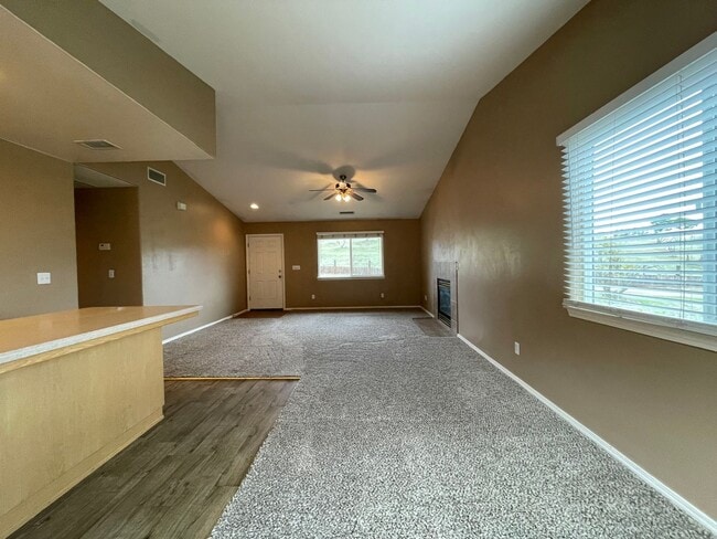 property at 3895 Hillcrest Dr