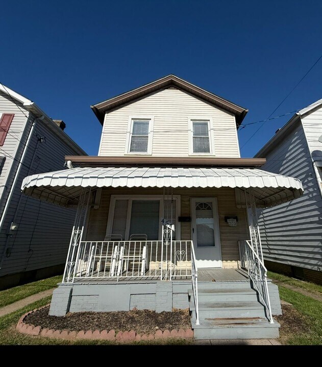 454 Park St in Rochester, PA - Building Photo