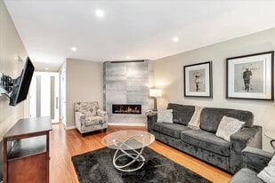 501 Atlanta St in Daly City, CA - Building Photo