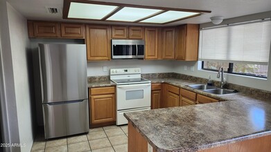 5833 W Evans Dr in Glendale, AZ - Building Photo - Building Photo