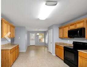 107 Venezia in San Antonio, TX - Building Photo - Building Photo
