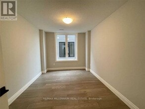 550 Fairway Rd in Woodstock, ON - Building Photo - Building Photo