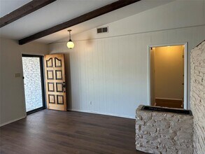 5504 Chadwyck Dr in Austin, TX - Building Photo - Building Photo
